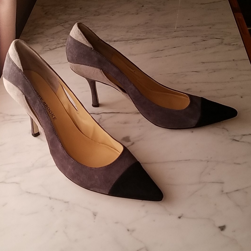 Audrey Brooke Grey & Black Suede Heels sz 10